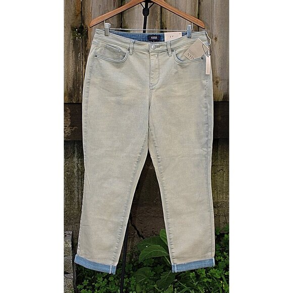 New w/Tags - sz 12 - NYDJ Margot Girlfriend Jeans in Equinox Wash, Reverse wash - Picture 1 of 13